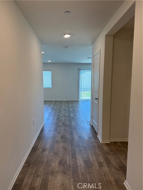 Detail Gallery Image 3 of 36 For 479 Hollyhock Cir, San Jacinto,  CA 92582 - 3 Beds | 2/1 Baths