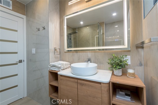 Detail Gallery Image 32 of 48 For 19806 Needles, Chatsworth,  CA 91311 - 3 Beds | 3 Baths