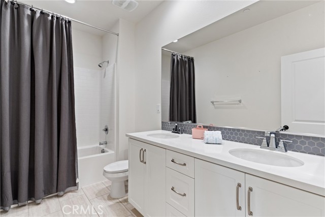 Image 34 of 49 For 30047 Merrick Lane