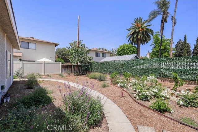 314 Lola Avenue, Pasadena CA: https://media.crmls.org/medias/89d13b45-5b39-4f0c-899d-f8172bb46208.jpg