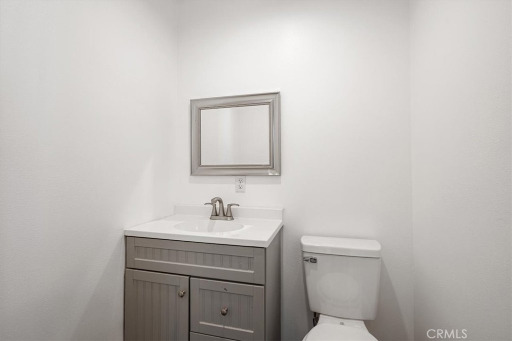 https://media.crmls.org/medias/89d18724-6a66-435f-a81a-2f269d4c7e6f.jpg?preset=X-Large