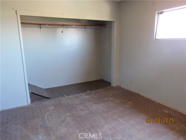 Detail Gallery Image 9 of 30 For 1410 West Stockwell, Compton,  CA 90222 - 5 Beds | 2 Baths