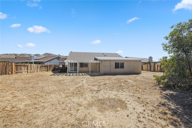 3112 Echo Drive, Rosamond CA: https://media.crmls.org/medias/89d1d1eb-107d-4cf5-b7a3-037e51d9fe8e.jpg
