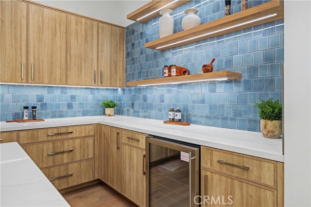 Detail Gallery Image 13 of 33 For 2205 Marshalfield a,  Redondo Beach,  CA 90278 - 4 Beds | 3/1 Baths