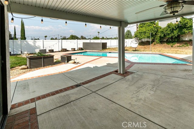 419 Marcia Street, Redlands CA: https://media.crmls.org/medias/89d3de63-84d7-4720-8b15-616ca36d5e8d.jpg