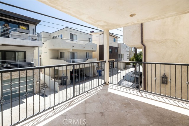 429 21st Place, Manhattan Beach, California 90266, 3 Bedrooms Bedrooms, ,3 BathroomsBathrooms,Residential,Sold,21st,SB22099322