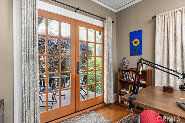 Detail Gallery Image 30 of 73 For 587 E 3rd, Chico,  CA 95928 - 5 Beds | 3 Baths