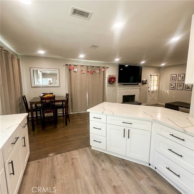 Detail Gallery Image 7 of 20 For 12833 Lewis Ave, Chino,  CA 91710 - 3 Beds | 1 Baths