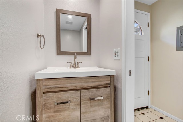 5606 Las Virgenes Road, Calabasas CA: https://media.crmls.org/medias/89d559c5-6f62-4057-9139-d5dc0bf3cc41.jpg