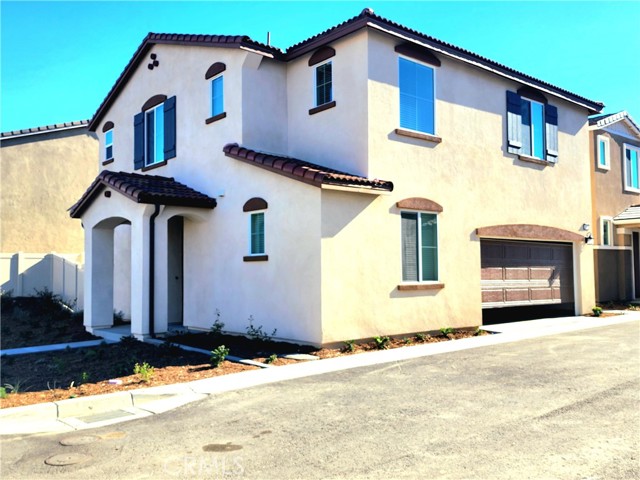 Detail Gallery Image 4 of 37 For 1111 Tropic Ct, Redlands,  CA 92374 - 3 Beds | 2/1 Baths