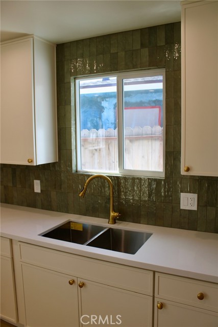 Detail Gallery Image 7 of 22 For 21217 S Main, Carson,  CA 90745 - 2 Beds | 1 Baths
