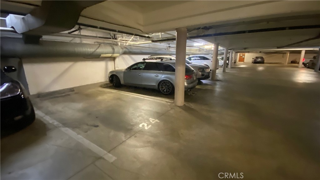 https://media.crmls.org/medias/89d6437e-9c79-4ac9-9583-91c0057bcfe9.jpg?preset=X-Large
