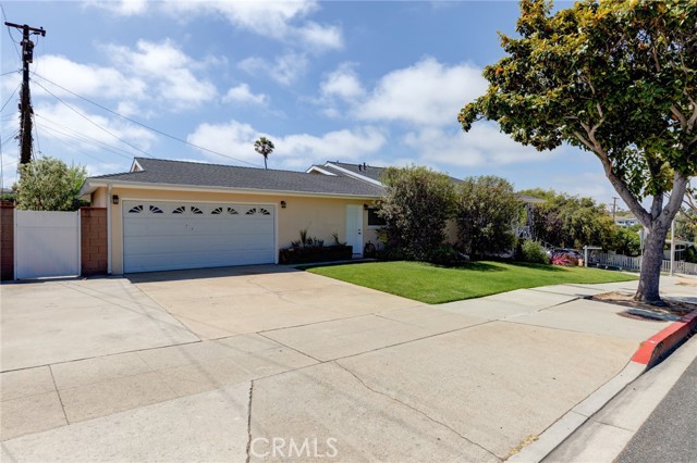 456 Avenue E, Redondo Beach, California 90277, 2 Bedrooms Bedrooms, ,1 BathroomBathrooms,Residential,Sold,Avenue E,SB23137074