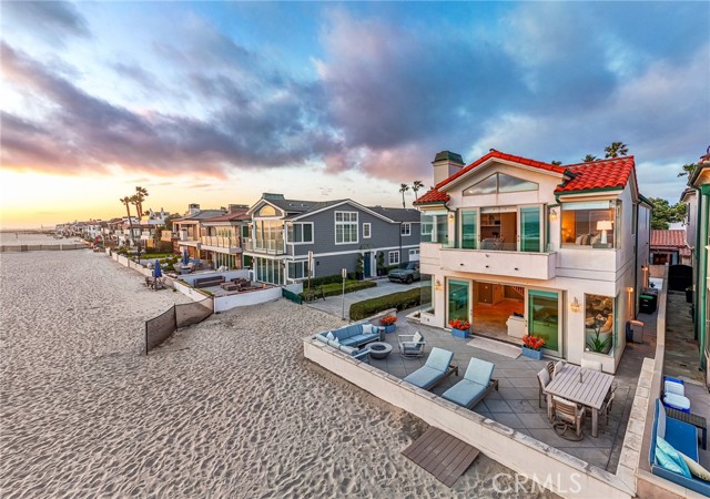 Detail Gallery Image 33 of 47 For 6610 W Oceanfront, Newport Beach,  CA 92663 - 3 Beds | 3/1 Baths