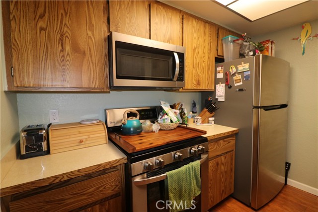 Detail Gallery Image 15 of 44 For 12121 Centralia St #111,  Lakewood,  CA 90715 - 1 Beds | 1 Baths