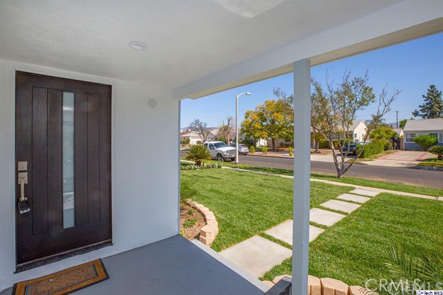 2 Bed Home for Sale in Sun Valley, California