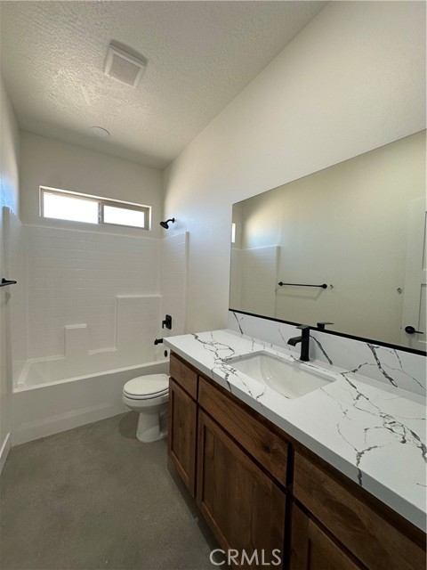 Detail Gallery Image 21 of 34 For 12595 Central Rd, Apple Valley,  CA 92307 - 4 Beds | 3 Baths