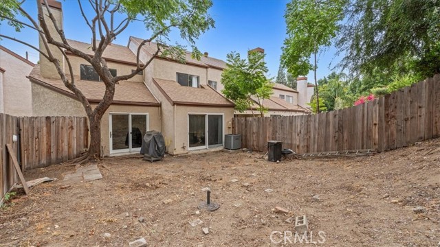 Detail Gallery Image 25 of 37 For 215 E Chestnut Ave #D,  Monrovia,  CA 91016 - 3 Beds | 3 Baths