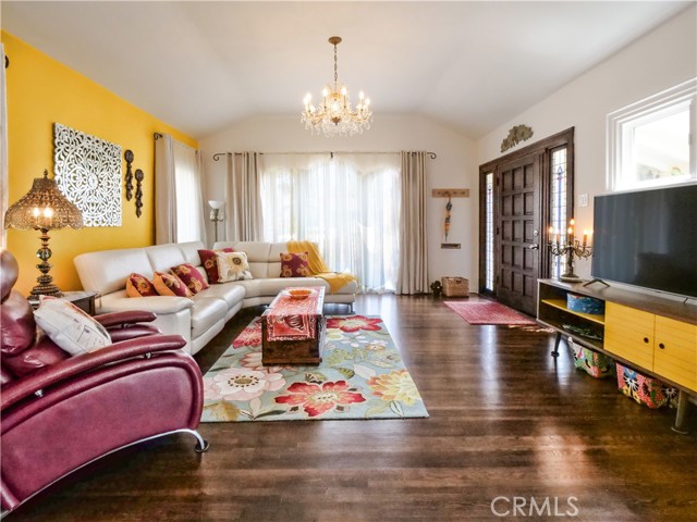 Detail Gallery Image 6 of 40 For 3711 S Patton, San Pedro,  CA 90731 - 3 Beds | 2 Baths