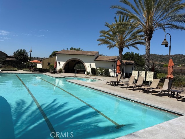 130 Luneta Lane, Rancho Mission Viejo CA: https://media.crmls.org/medias/89dbcef5-e1bf-4b3c-a604-8055f22d6bc0.jpg