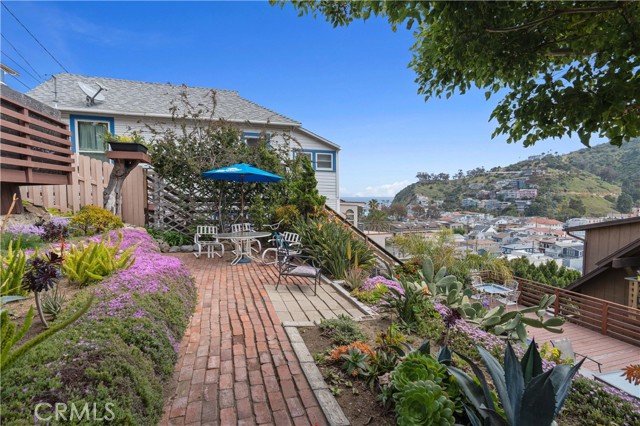 Detail Gallery Image 17 of 44 For 358 Metropole Ave, Avalon,  CA 90704 - 5 Beds | 4 Baths