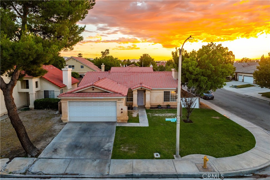 44129 Amherst Lane
