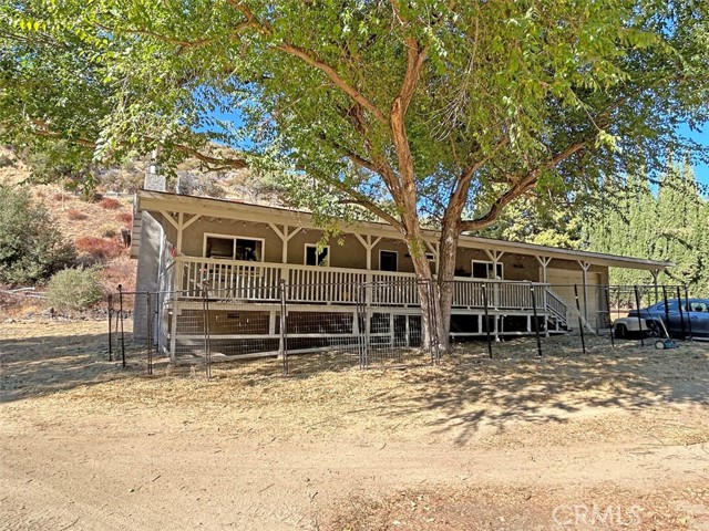 Detail Gallery Image 9 of 43 For 42930 Lake Hughes Rd, Lake Hughes,  CA 93532 - 5 Beds | 4 Baths