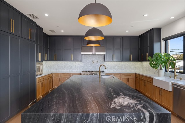 Detail Gallery Image 12 of 48 For 1504 Prospect Ave, Hermosa Beach,  CA 90254 - 4 Beds | 5 Baths