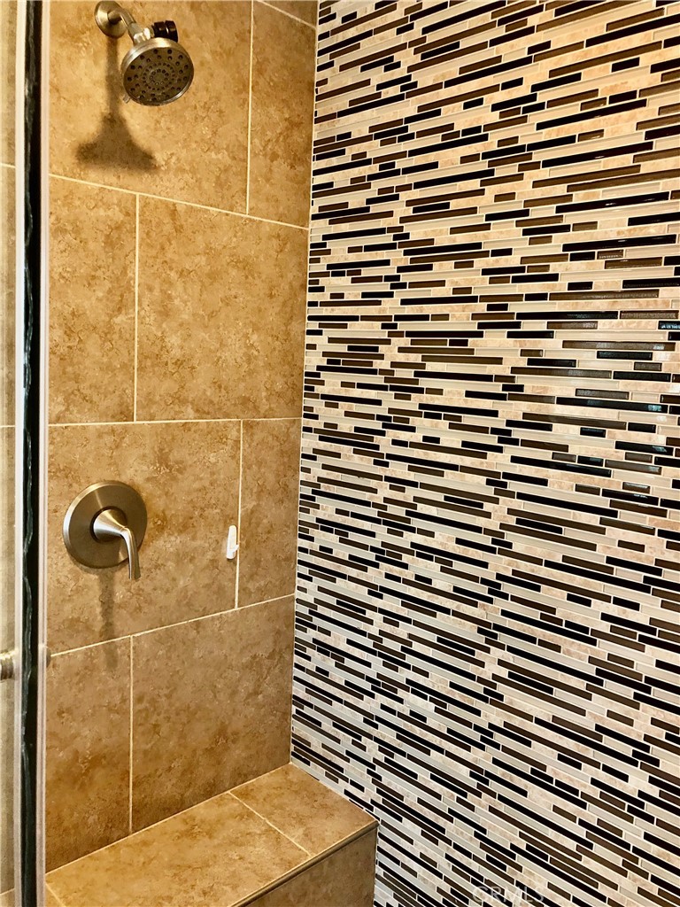 https://media.crmls.org/medias/89de171d-0379-4b12-9f5e-5f7a66d160eb.jpg?preset=X-Large