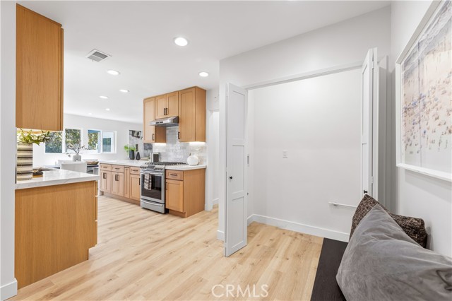 Detail Gallery Image 19 of 36 For 6742 E El Salvador, Long Beach,  CA 90815 - 3 Beds | 2 Baths