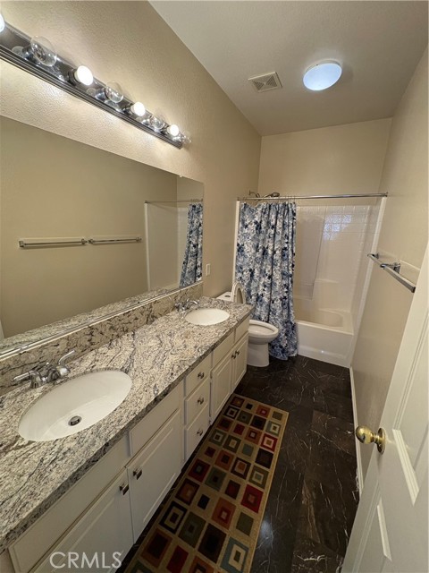 Detail Gallery Image 14 of 39 For 4735 Revere St, Chino,  CA 91710 - 5 Beds | 3/1 Baths