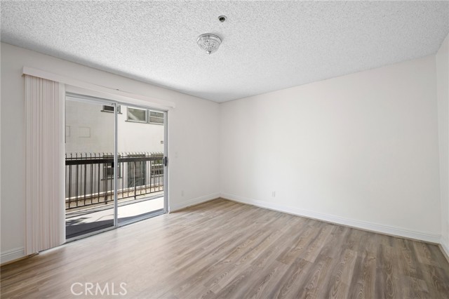 Detail Gallery Image 11 of 23 For 138 S Adams St #2,  Glendale,  CA 91205 - 2 Beds | 2 Baths