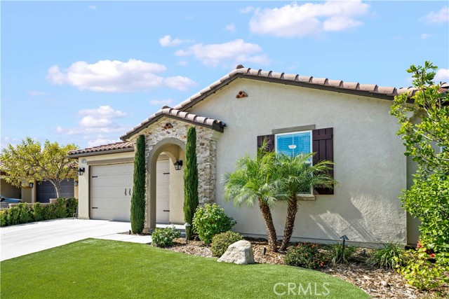 Detail Gallery Image 2 of 42 For 36035 Pepperdine Ct, Winchester,  CA 92596 - 4 Beds | 2 Baths