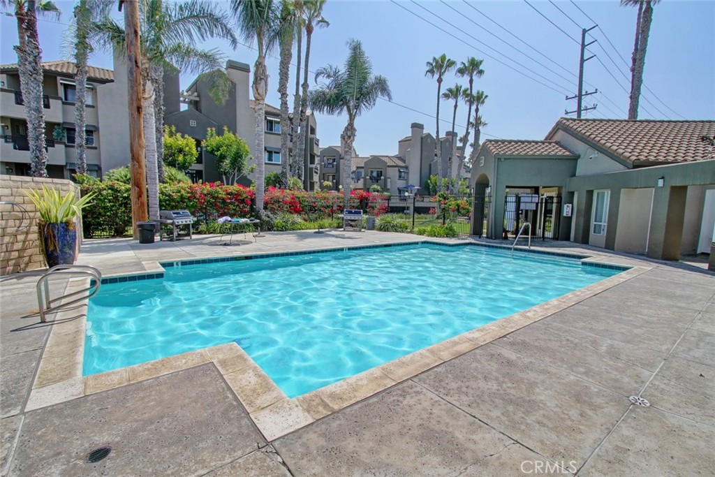 MLS #OC25252159 image #27