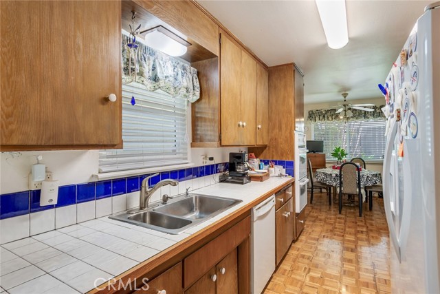 Detail Gallery Image 12 of 28 For 1242 N Dalton Ave, Azusa,  CA 91702 - 4 Beds | 2 Baths