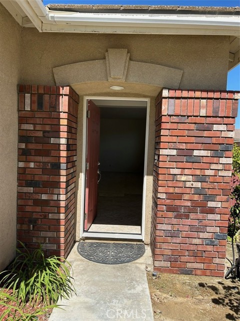 Detail Gallery Image 3 of 31 For 35921 Camelot Cir, Wildomar,  CA 92595 - 4 Beds | 2/1 Baths
