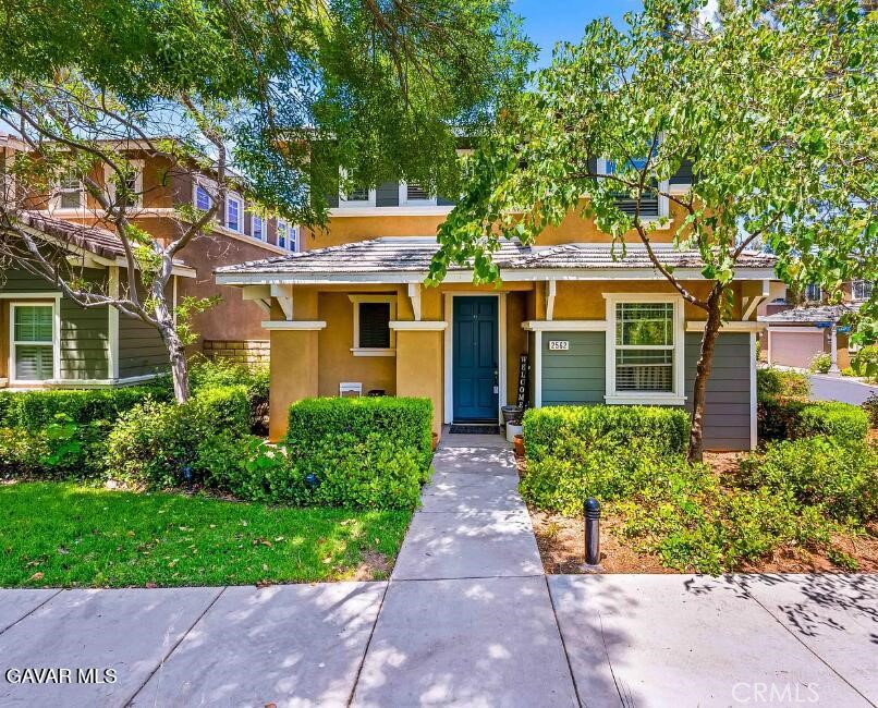 2562 Kenwood Court