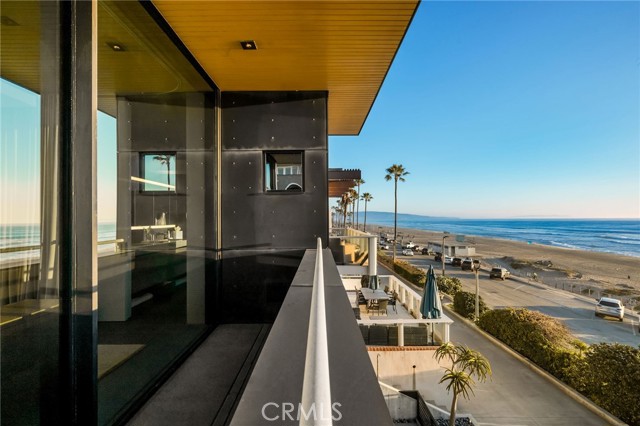 4320 The Strand, Manhattan Beach, California 90266, 3 Bedrooms Bedrooms, ,1 BathroomBathrooms,Residential,For Sale,The Strand,SB25006940