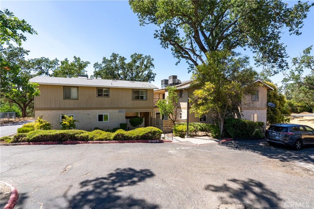 5525 Capistrano Avenue #41