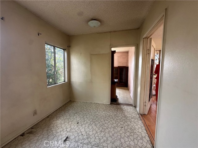 4657 Fisher Street, Los Angeles CA: https://media.crmls.org/medias/89e21a59-d07c-49c0-8bb7-3290ad6649ce.jpg