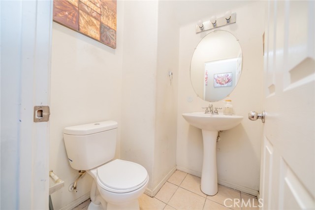 Detail Gallery Image 12 of 29 For 855 Browning Ct, San Jacinto,  CA 92583 - 5 Beds | 2/1 Baths