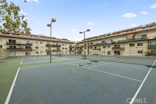 Detail Gallery Image 16 of 16 For 5460 White Oak Ave #H310,  Encino,  CA 91316 - 1 Beds | 1/1 Baths