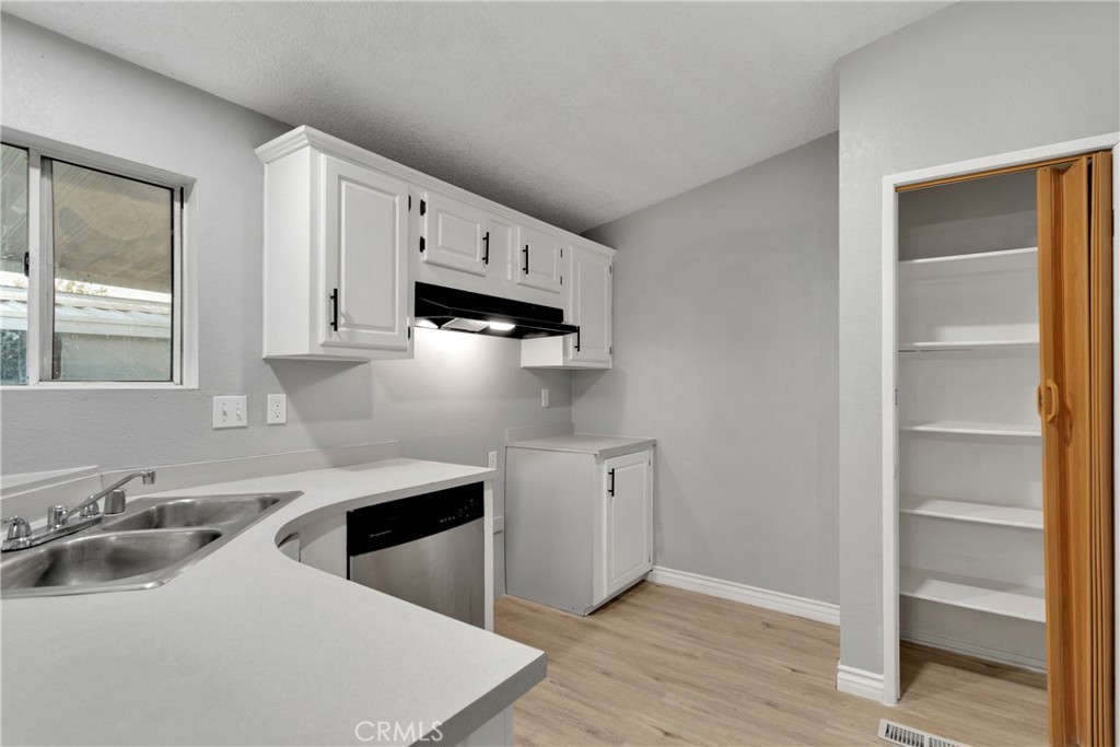 MLS #IV25255341 image #13