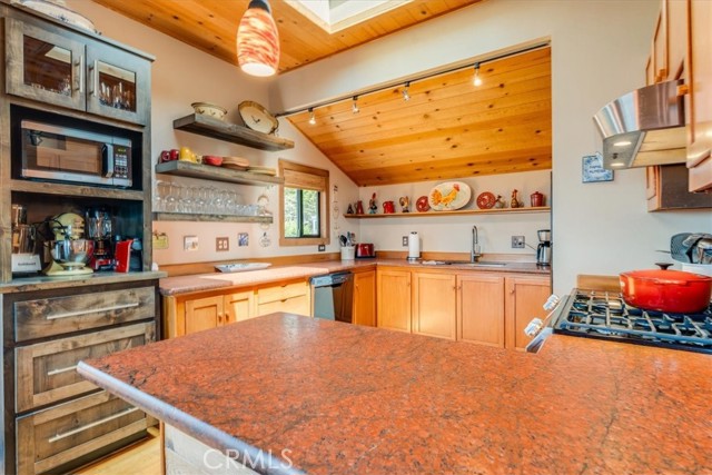 Detail Gallery Image 30 of 59 For 2591 Windsor Bld, Cambria,  CA 93428 - 2 Beds | 1/1 Baths
