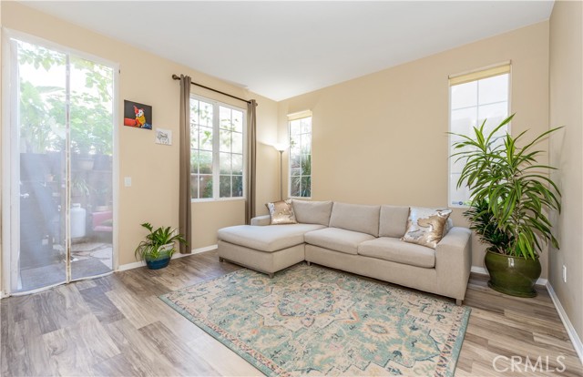 Detail Gallery Image 5 of 58 For 80 Great Lawn, Irvine,  CA 92620 - 3 Beds | 2/1 Baths