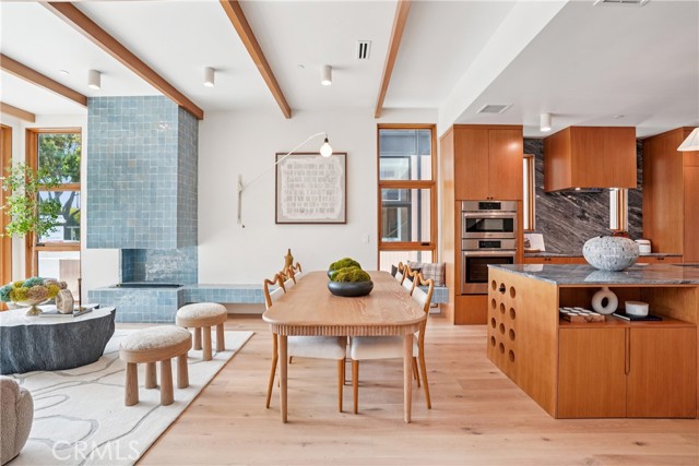 Image 19 of 66 For 647 Navy Street