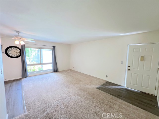 Detail Gallery Image 4 of 18 For 6031 Fountain Park Ln #15,  Woodland Hills,  CA 91367 - 1 Beds | 1 Baths