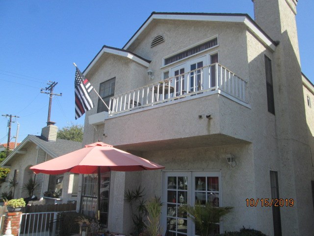 Detail Gallery Image 7 of 9 For 1216 California St, Huntington Beach,  CA 92648 - 3 Beds | 3/1 Baths