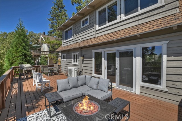 Detail Gallery Image 3 of 34 For 28203 Arbon Ln, Lake Arrowhead,  CA 92352 - 3 Beds | 2 Baths