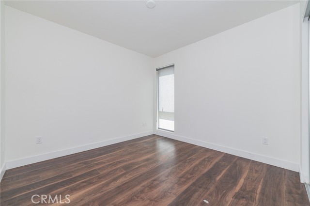 Detail Gallery Image 3 of 29 For 6016 W Beachwood Ln, Los Angeles,  CA 90038 - 3 Beds | 4 Baths